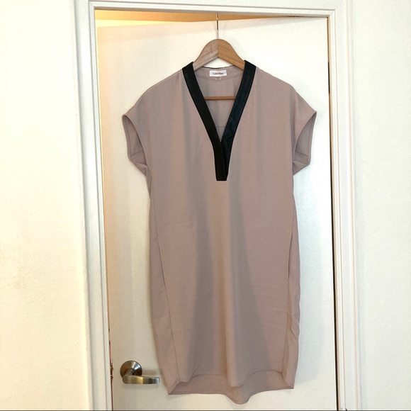CALVIN KLEIN beige and black v-neck dress - Picture 1 of 6